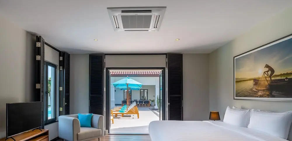 Luxury 5 Bedroom Pool Villa