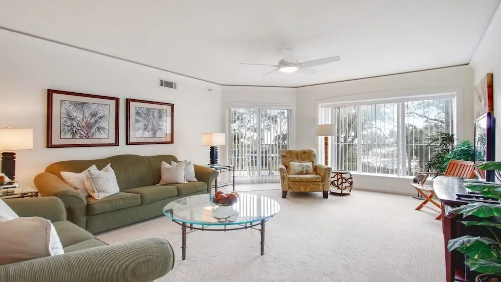 Windsor Place - 2 Br villa by RedAwning