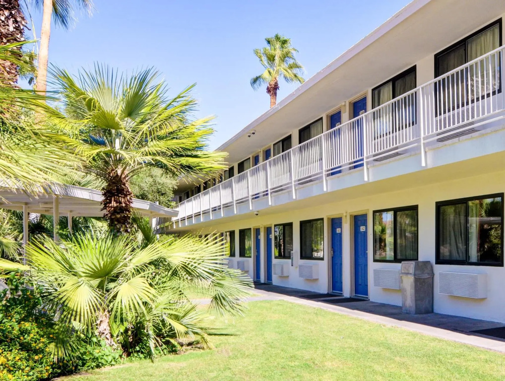 Motel 6-Palm Springs, CA - East - Palm Canyon