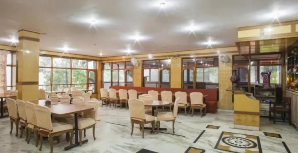 Goroomgo Dalhousie Shangrila Hotel