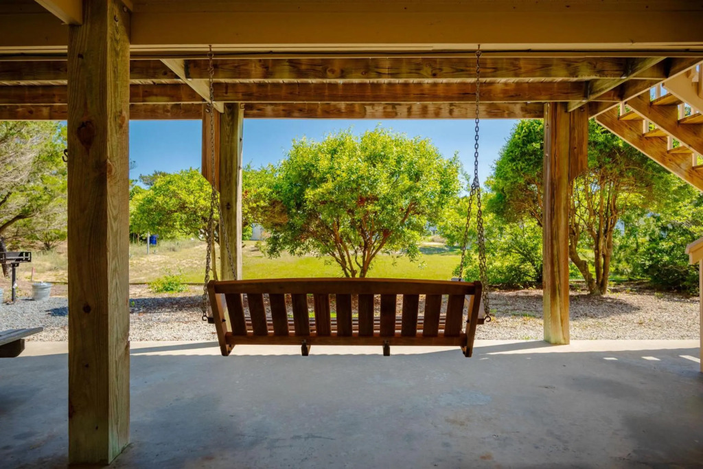 Pelican Palace by Oak Island Accommodations
