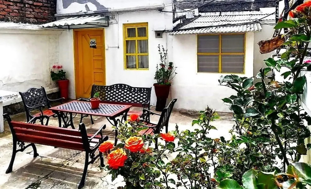 Galapagos Natural Life Hostel