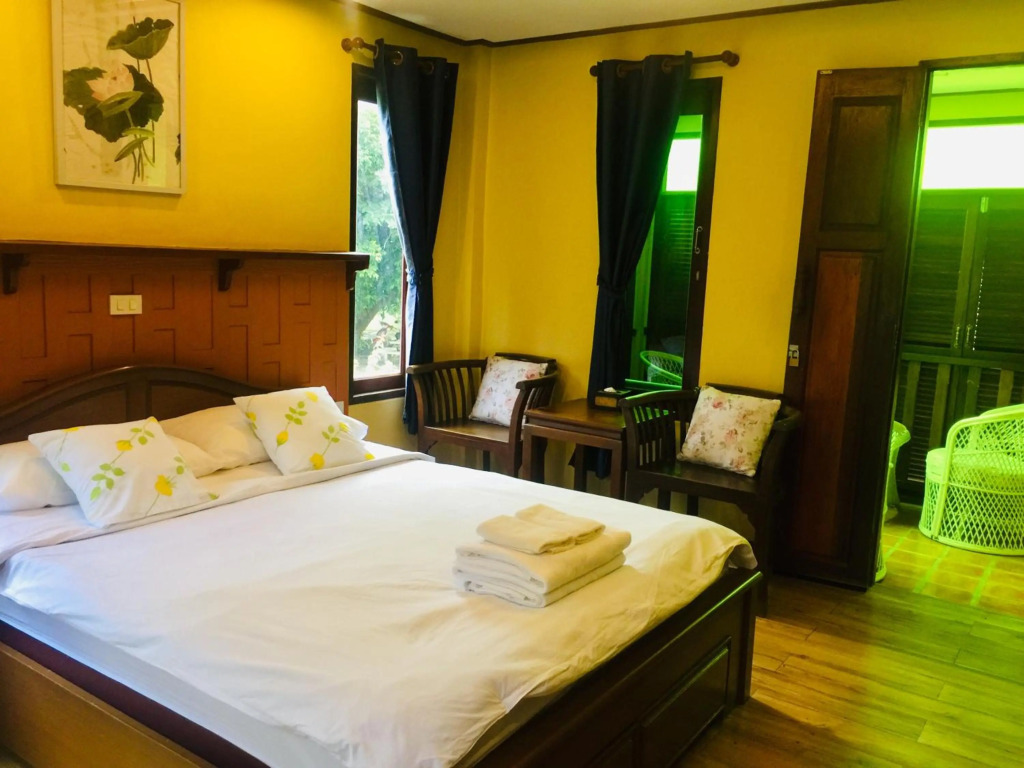 Luang Chumni Village