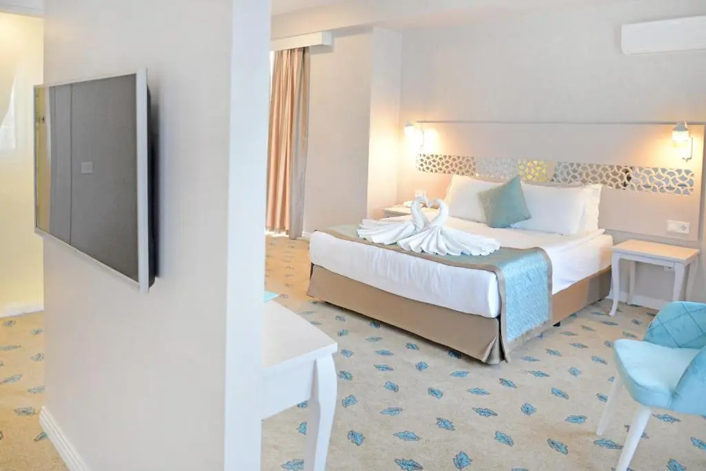 ADEMPİRA TERMAL&SPAHOTEL