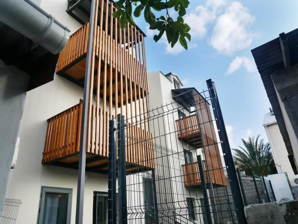 Tropical Suites