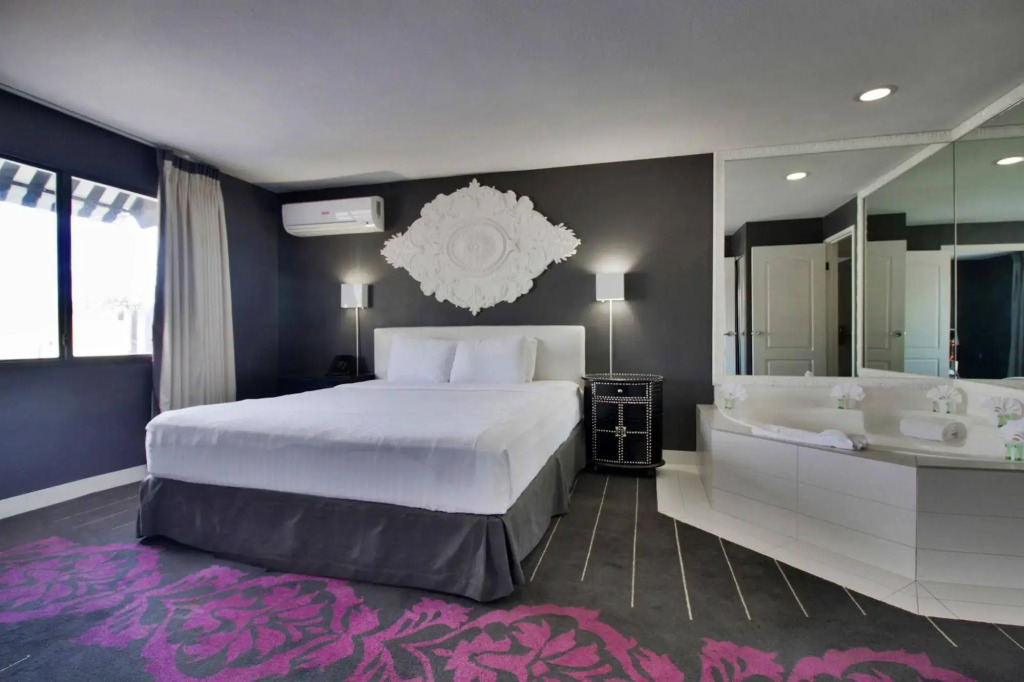 Serene Vegas Boutique Hotel Las Vegas