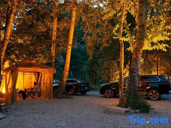 Mount Wutai Traceless Hidden Spring Hotel