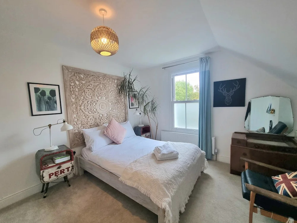 Stylish 2bed 2bath 8min to LondonBridge