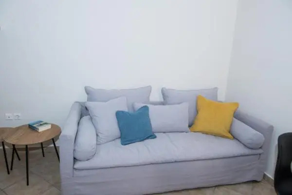 A beautifull 2nd floor apartment close to the Port
