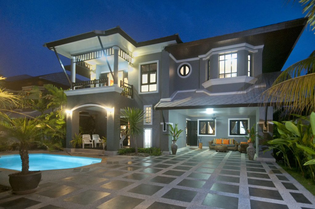 Baan Santhiya Villa 4