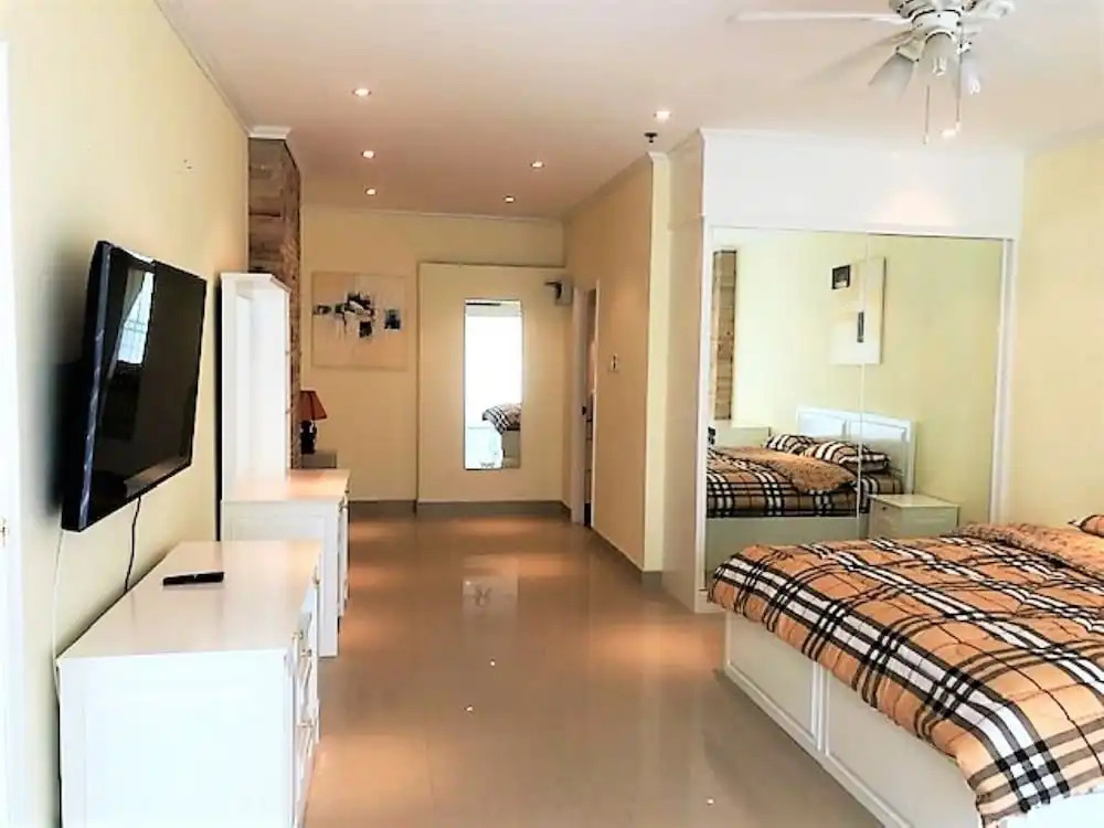 1-bed in View Talay 5D - Sleeps 2 - Close to Beach