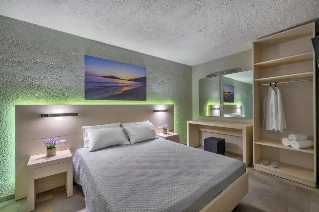 Halaris Rooms