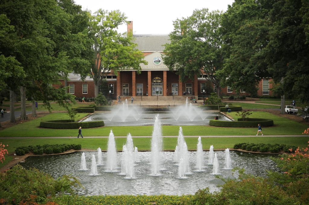 Отель Greenville Airport Inn