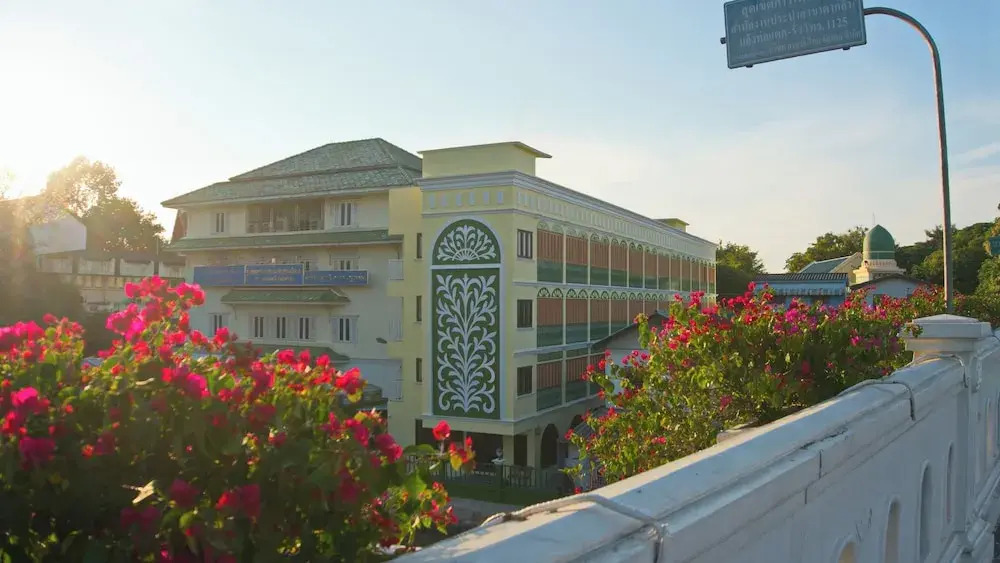 Bangluang Boutique Hotel nearby Wat Arun