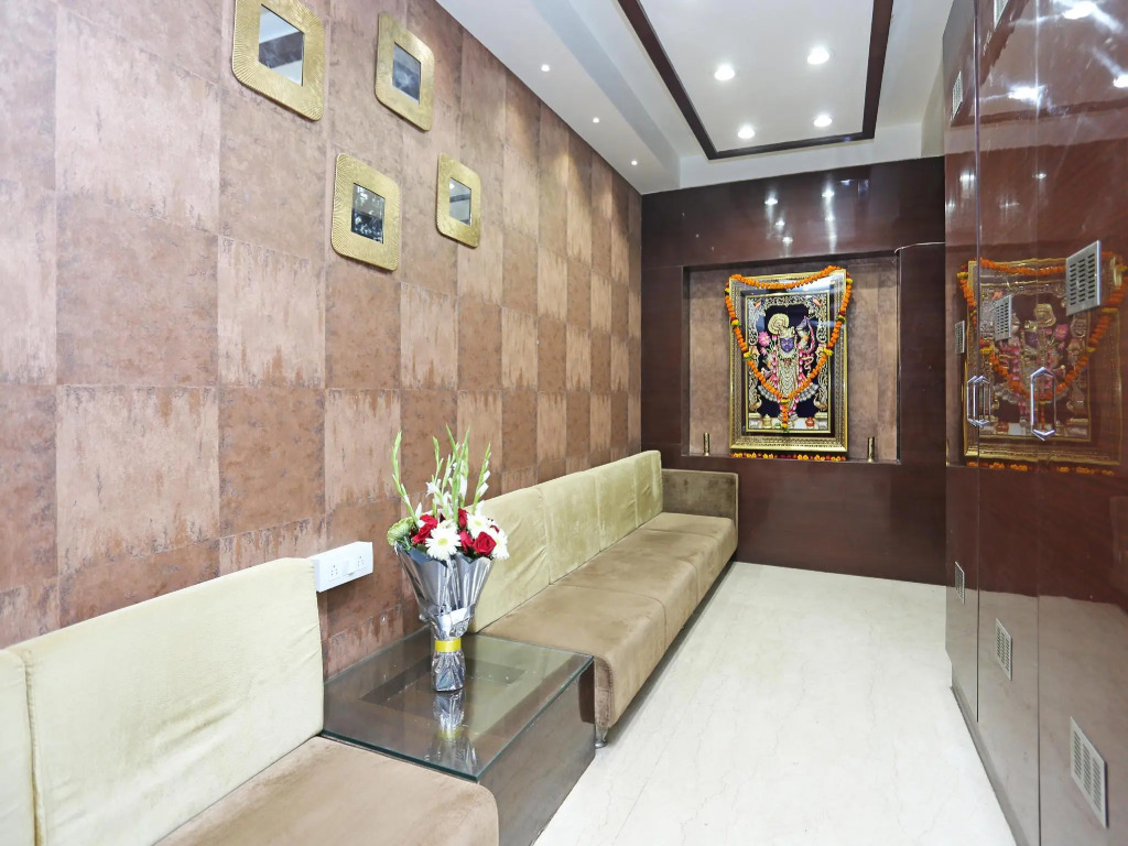 Capital O 8650 Hotel Johri Residency