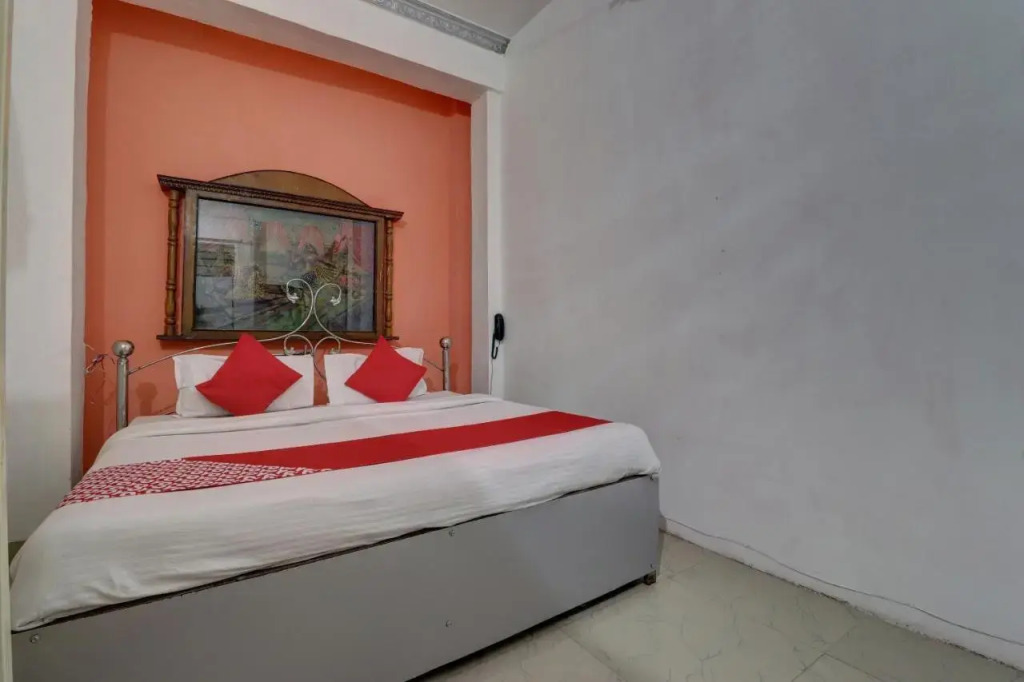Sai Guest House by OYO Rooms