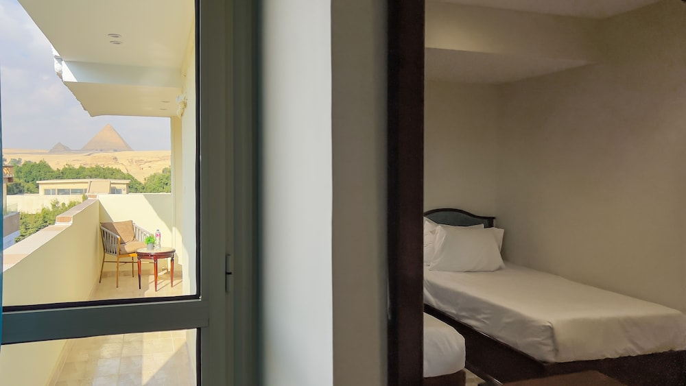 Pyramids Glory Inn