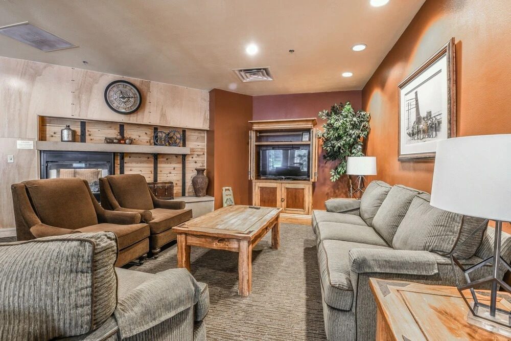8179 Silver Mill 2 Bedroom Condo by RedAwning