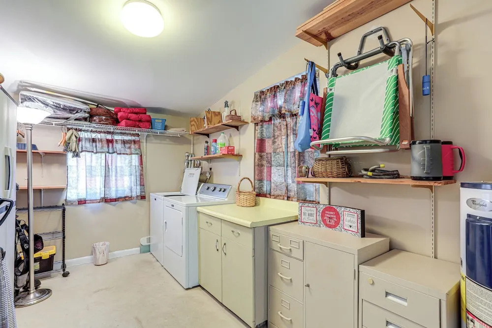 Sunny Port St Lucie Home: Lanai & Golf Course View