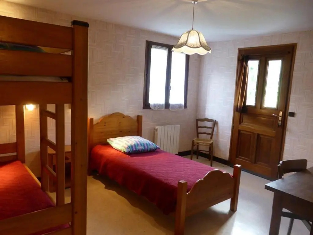 Chalet familial calme pour 7/8 pers, 3 chambres, proche des pistes, bien équipé et animé, 2 étoiles - FR-1-342-212