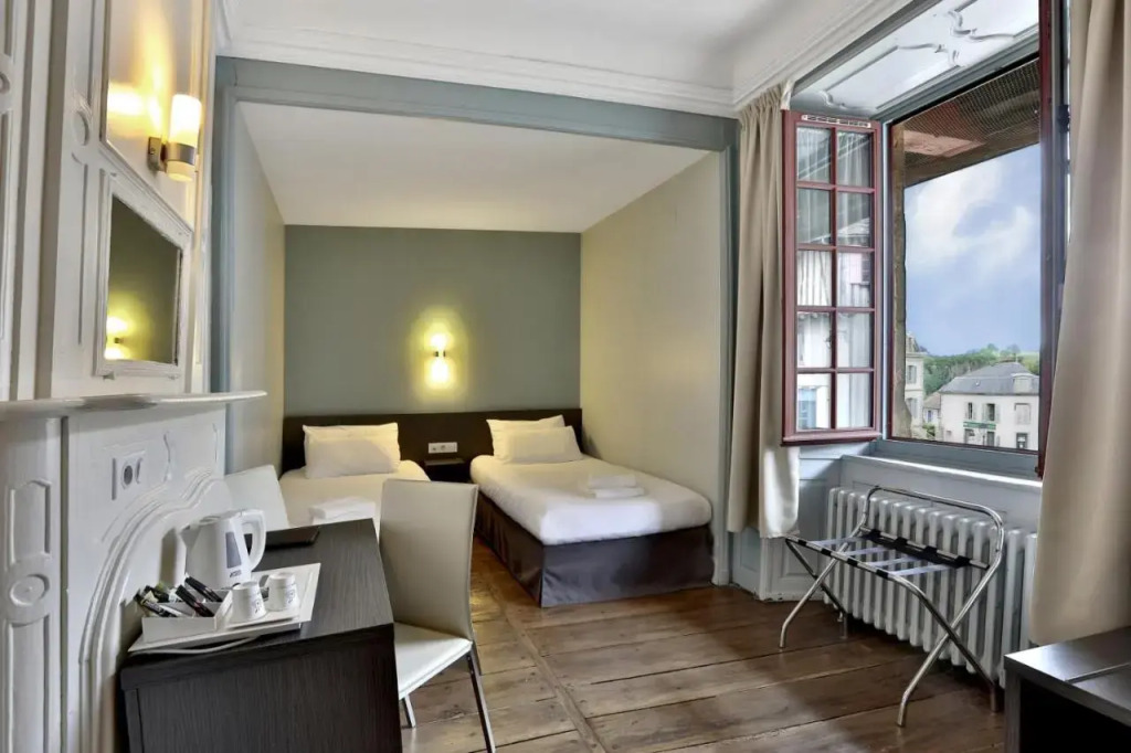 Logis Hotel Auberge Dupuytren
