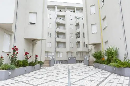 Wing Club Apartments