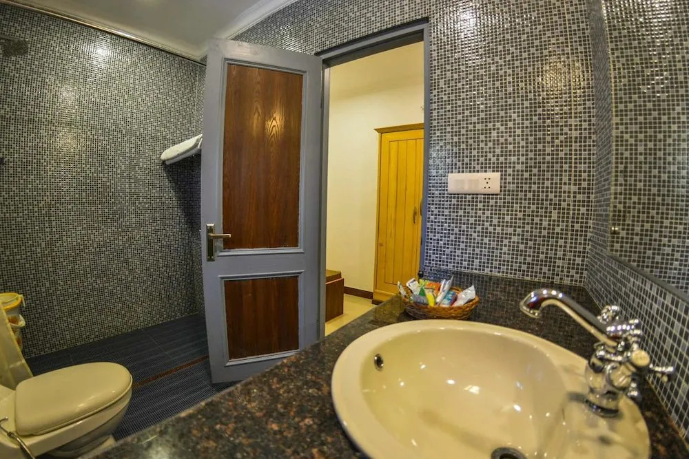 Royal Comfort Regency