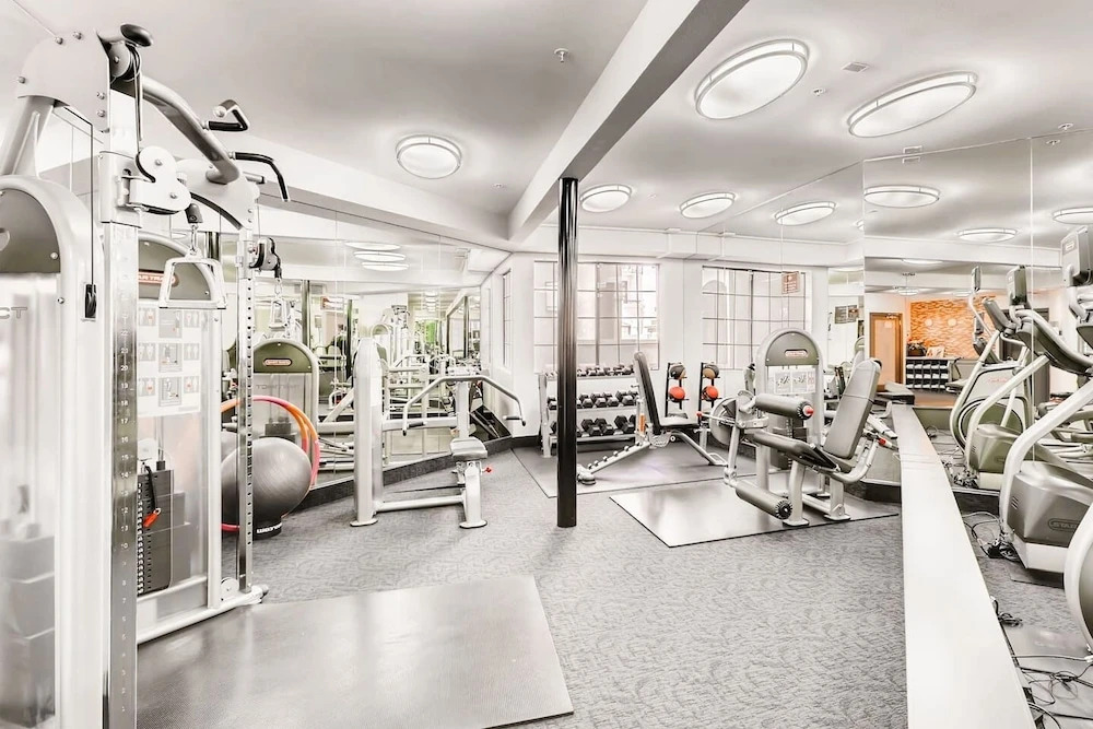 Gorgeous Beverly Hills/Weho - 2BR/Bath - 2 Free Parking Spots! (BW-1)