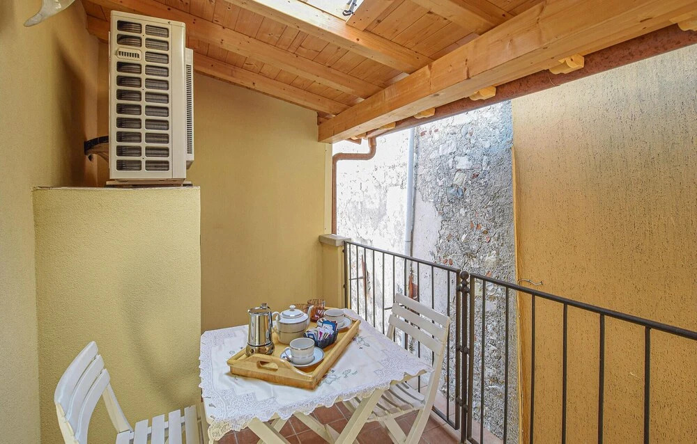 Amazing Apartment in Monte Isola With 2 Bedrooms and Wifi