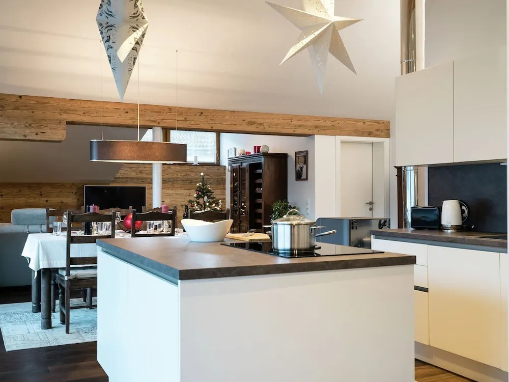 Modern Apartment Near Ski Area in Niedernsill