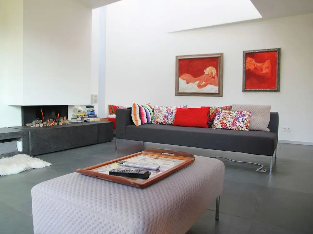 Quiet Villa in Bergen with Pond