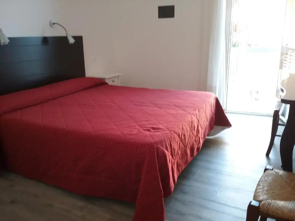 Hotel Tirreno