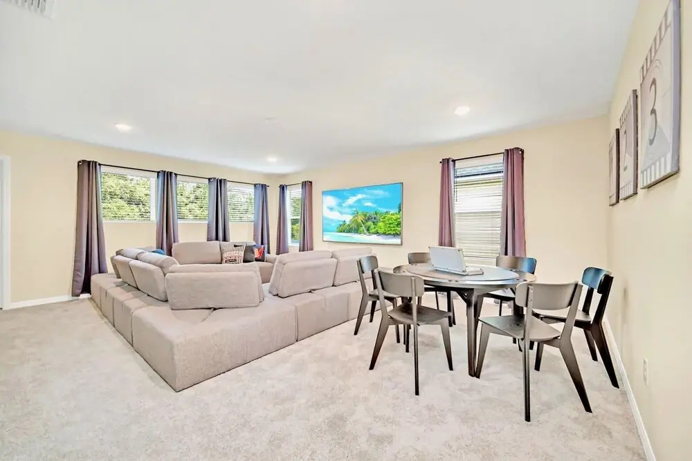 7BR Family Resort - Pool and Hot Tub Near Disney