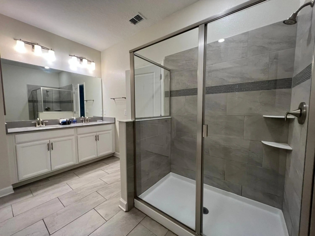 Vila 8 Bedrooms 5 bathrooms and theater room, golf course view