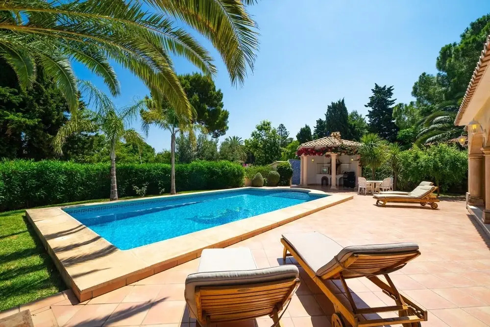 Charming 3-bed Villa in Denia, First Beach Line