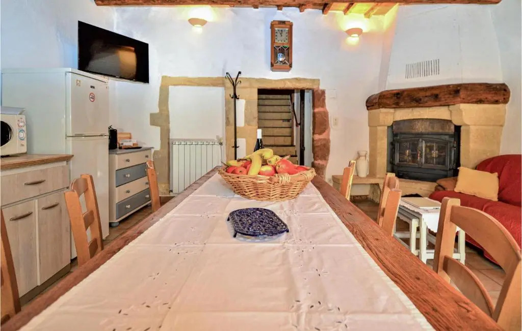 Lovely Home In Saint Victor La Coste With Wifi
