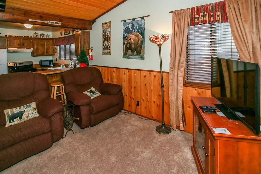 Moose Inn-1836 by Big Bear Vacations