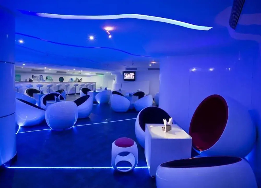 S Hotel