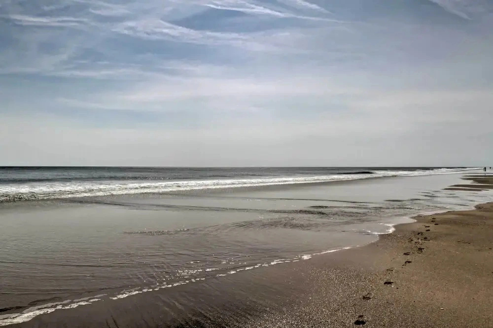 Walk to Beach! Ocean City Family Condo