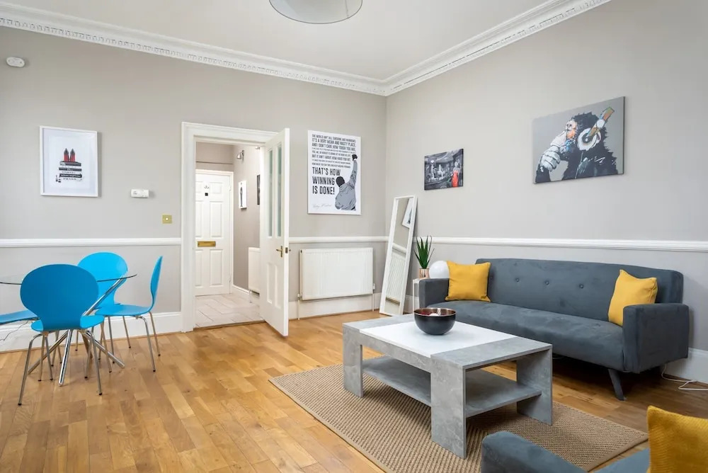 16 Lansdown Place