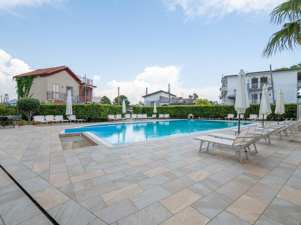 Beachside Villa in Paestum