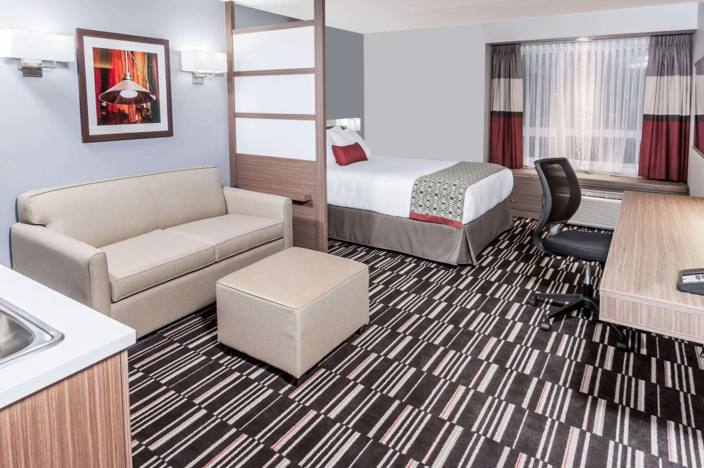 Microtel Inn & Suites by Wyndham Fort Saint John