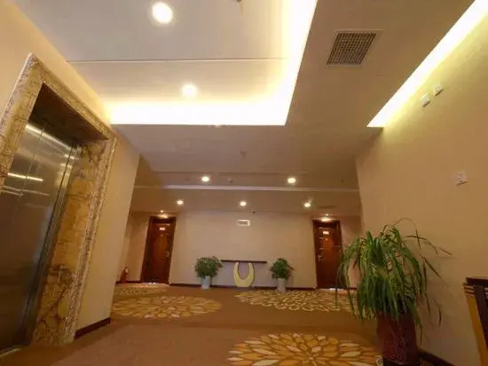 Yiyou Hostel