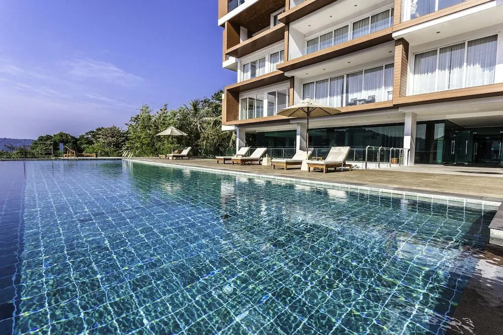 Q Kata Residence