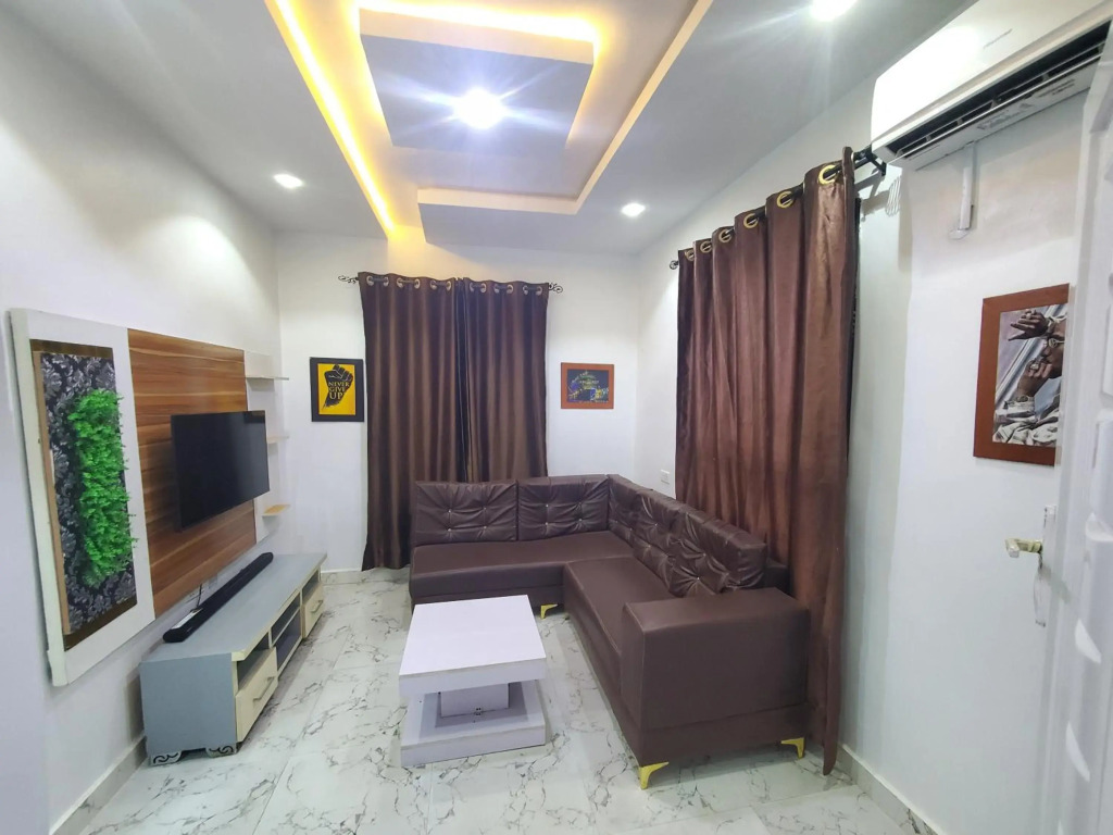 Awesome 1-Bed Apartment With FREE WIFI and 24hrs Power Supply