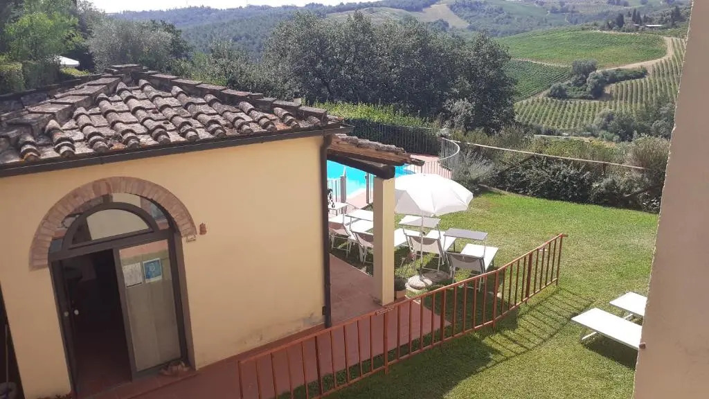 Agriturismo Il Pino - Tuscany Italy - Apartment Cipresso