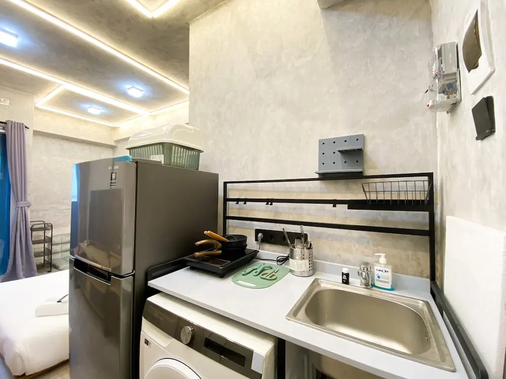Fully Furnished And Homey Studio Grand Kamala Lagoon Apartment
