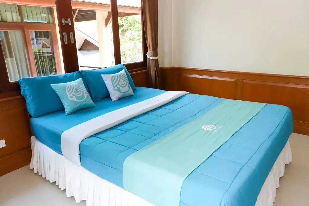 Experience Thai Island life - Beachfront resort Koh Phangan