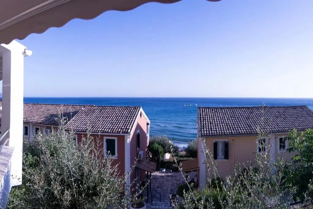 Family Seaview Balconies Hilda Home 90