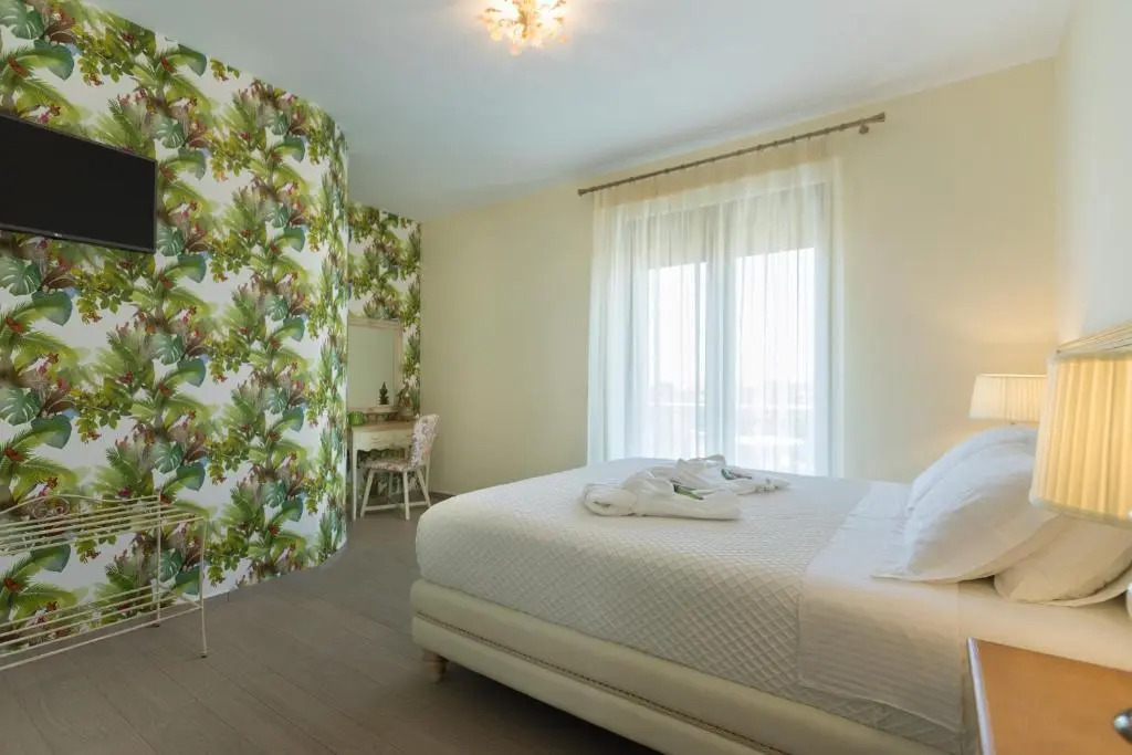 Elafonisos Resort